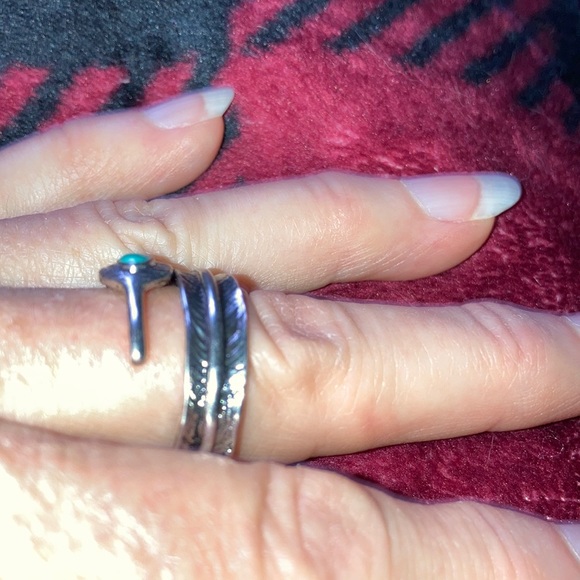 Vintage-Style Punk Turquoise Colored Stone on Leaf Silver Alloy Adjust Ring H225 - Picture 5 of 16